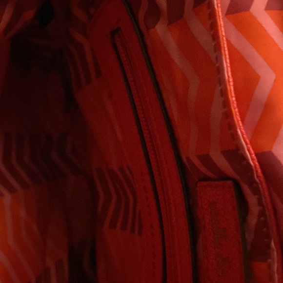 Stella & Dot Tia Poppy Red Crossbody Bag Pebbled,Gold-tone Hardware - Picture 9 of 10